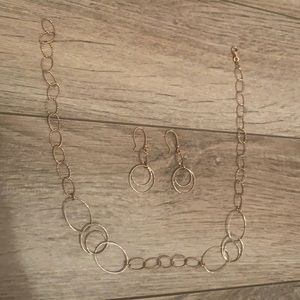 Circle chained necklace and earrings